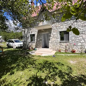 Bujtina Milani Bed and breakfast