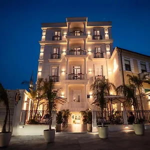 https://art-gallery-boutique.albaniahotels.org