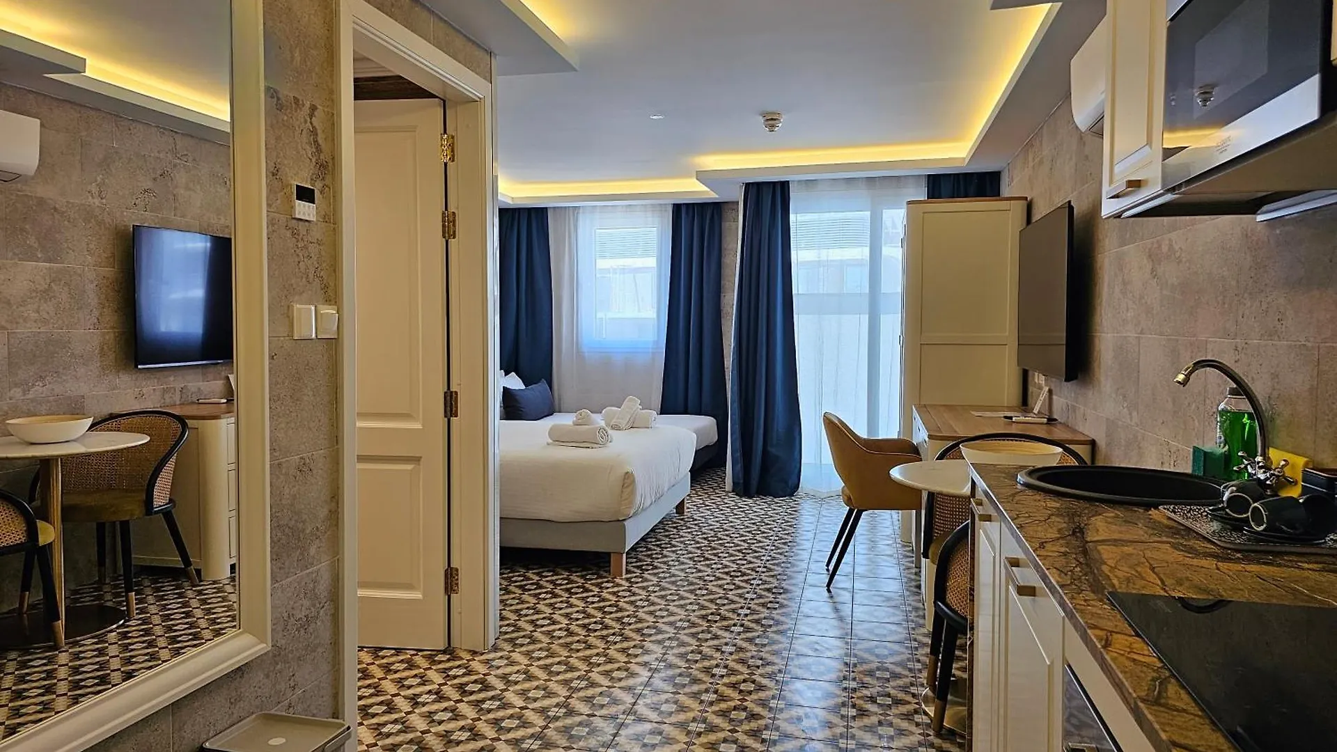 Balcony Hotel San Ġiljan Malta